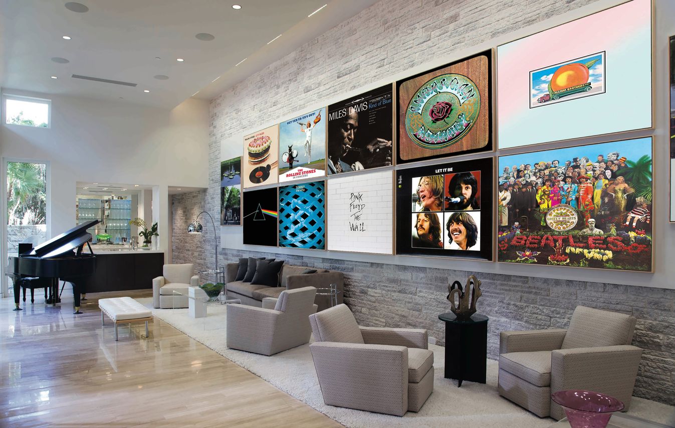 In-ceiling speaker blending seamlessly with interior décor